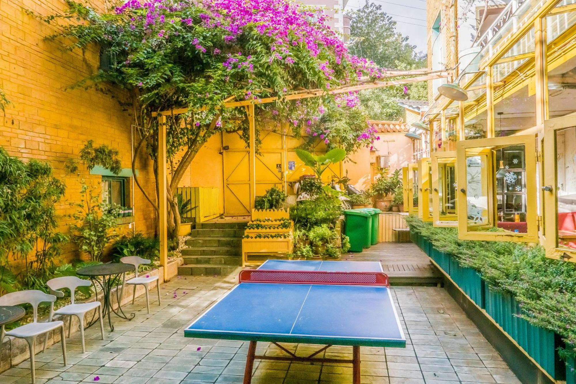 The Cloudland International Youth Hostel Close To The City Center,10 Min Walks To The Subway, Close To The Night Market, Old Street, Green Lake, English-Speaking Service, Free Activity Convenient Payment And Visa Cards Are Accepted Kunming Esterno foto