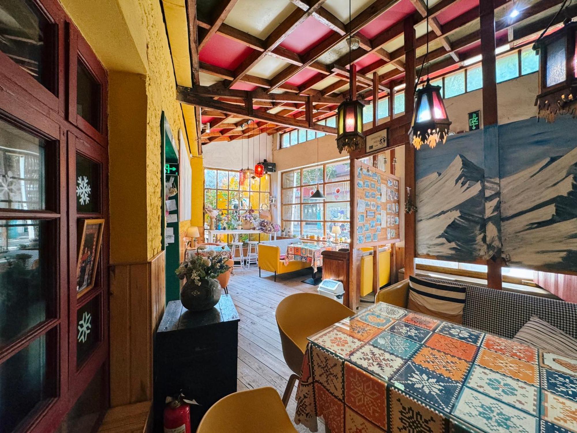 The Cloudland International Youth Hostel Close To The City Center,10 Min Walks To The Subway, Close To The Night Market, Old Street, Green Lake, English-Speaking Service, Free Activity Convenient Payment And Visa Cards Are Accepted Kunming Esterno foto