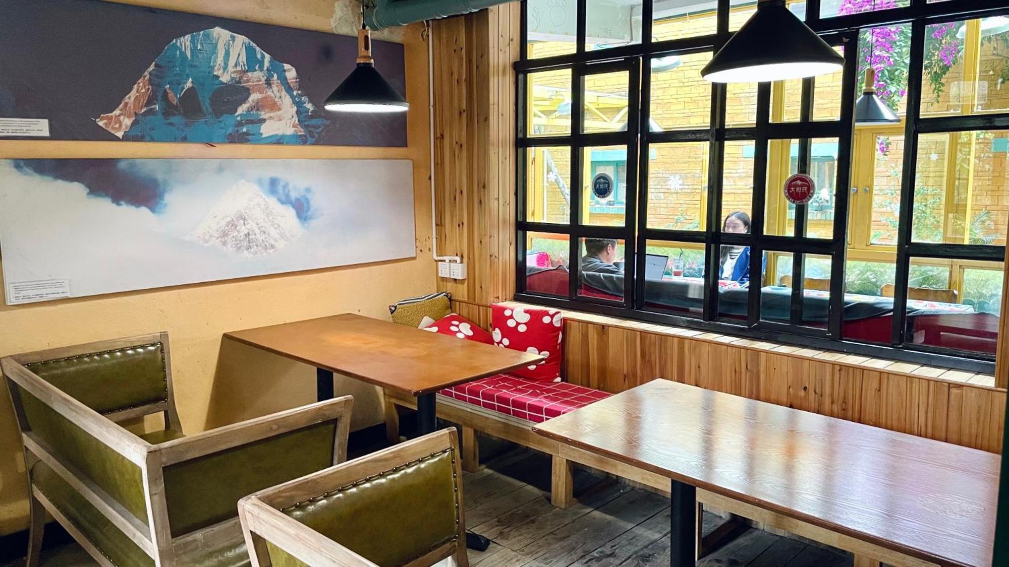 The Cloudland International Youth Hostel Close To The City Center,10 Min Walks To The Subway, Close To The Night Market, Old Street, Green Lake, English-Speaking Service, Free Activity Convenient Payment And Visa Cards Are Accepted Kunming Esterno foto